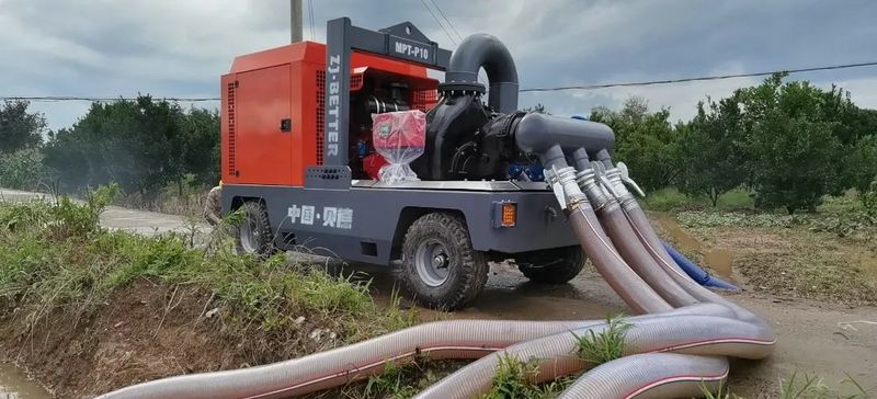 Mobile flood control mobile diesel pump