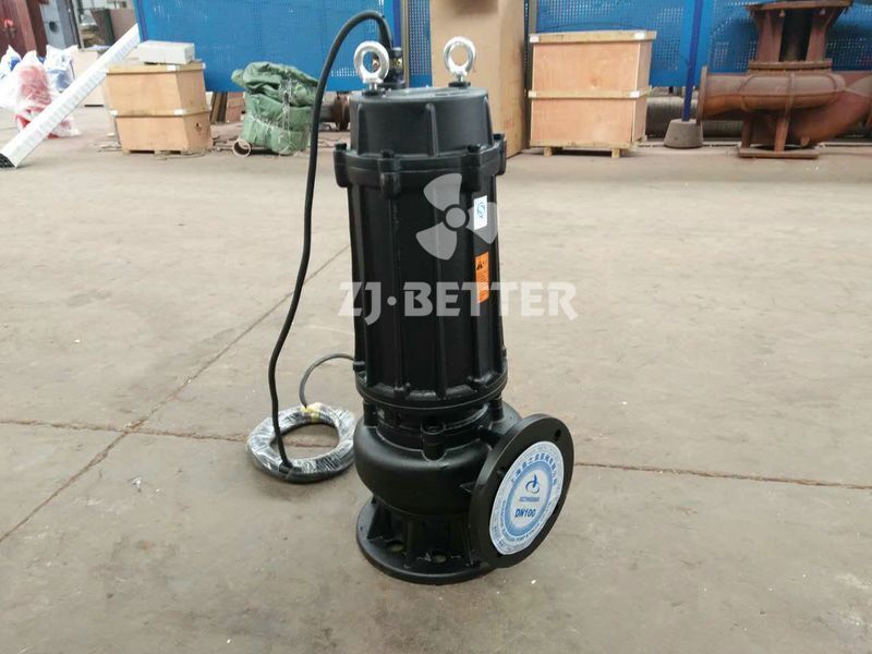 What are the advantages of submersible sewage pumps