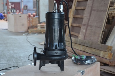 Submersible waste pump