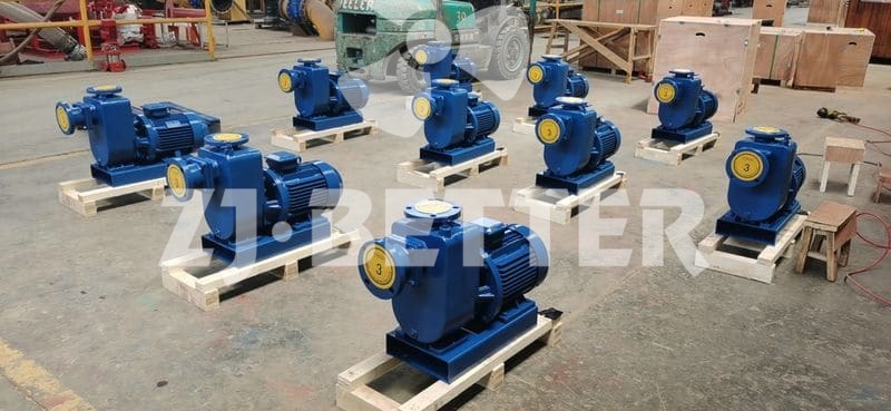 Self priming  pump