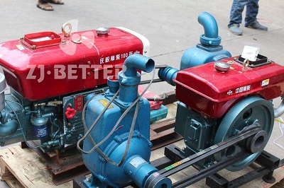 Self priming irrigation pump