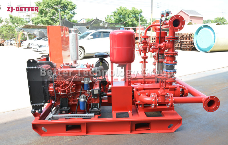 What is a diesel engine fire pump and what are its characteristics?