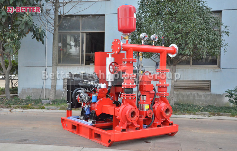 What are the characteristics of diesel engine fire pump sets?