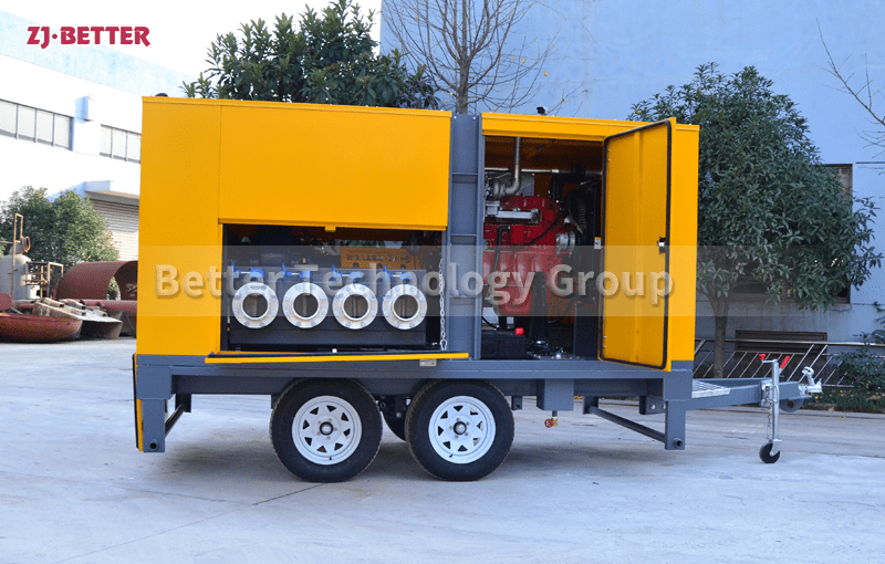 Large mobile traffic pumping truck