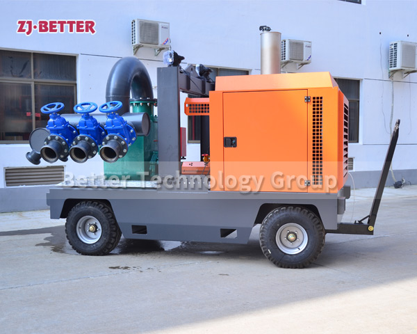 Mobile pump truck moves flexibly and efficiently