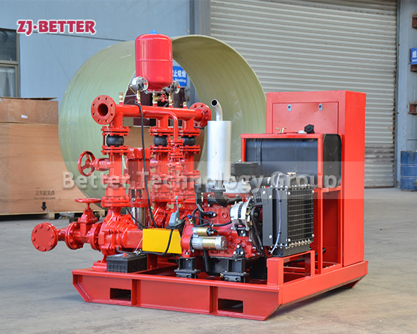 Diesel engine fire pump starting system has good characteristics