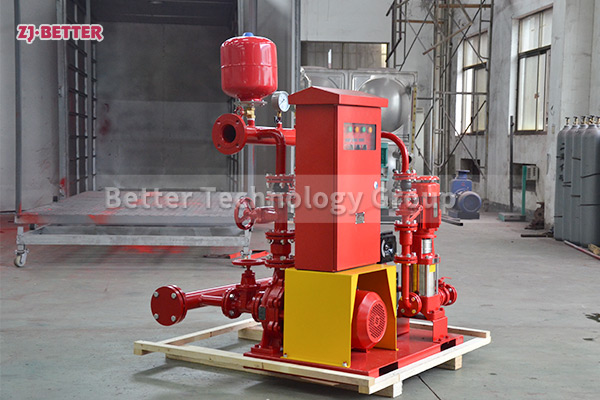 Diesel engine fire pump with long service life