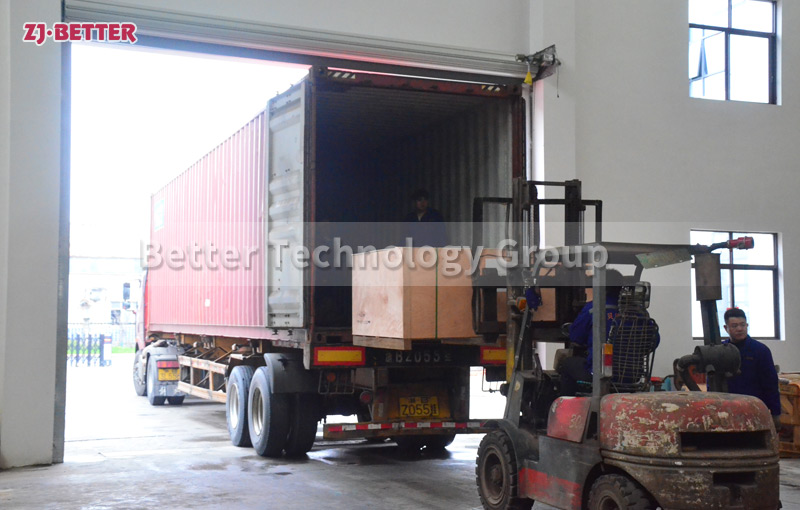 The products are transported strictly according to the standard before exporting