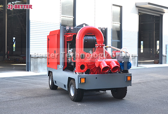 Rapid Response: Firefighting Mobile Pump Trucks