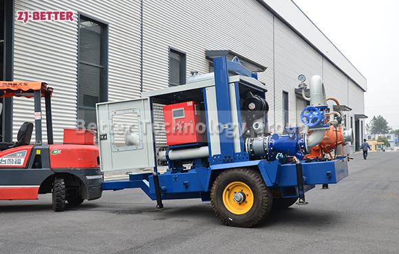 Keeping Farms Fresh: Manure Extractor Trucks